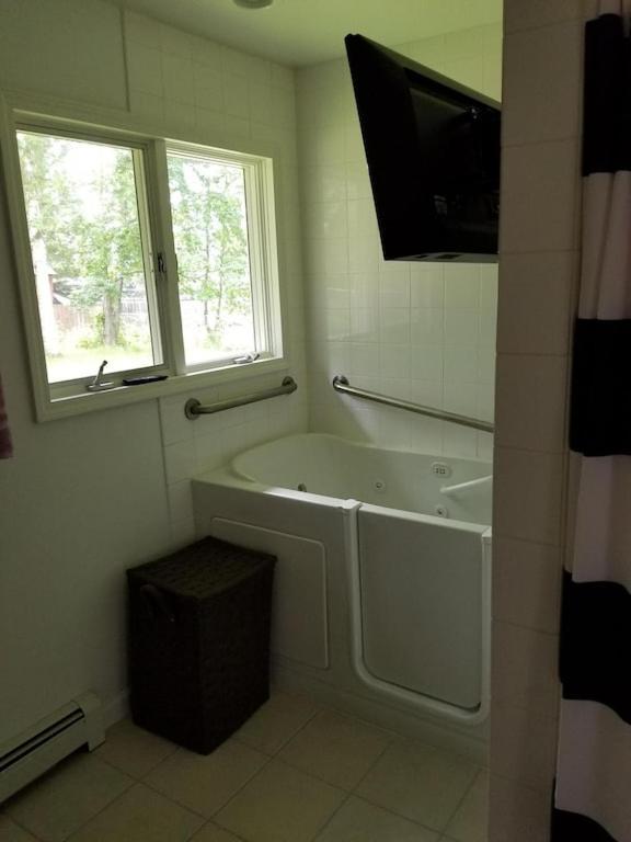 Hot Tub Stunning Mountain Views 2 Kitchens 4 Bedroom 2 Bathroom Anchorage Zewnętrze zdjęcie