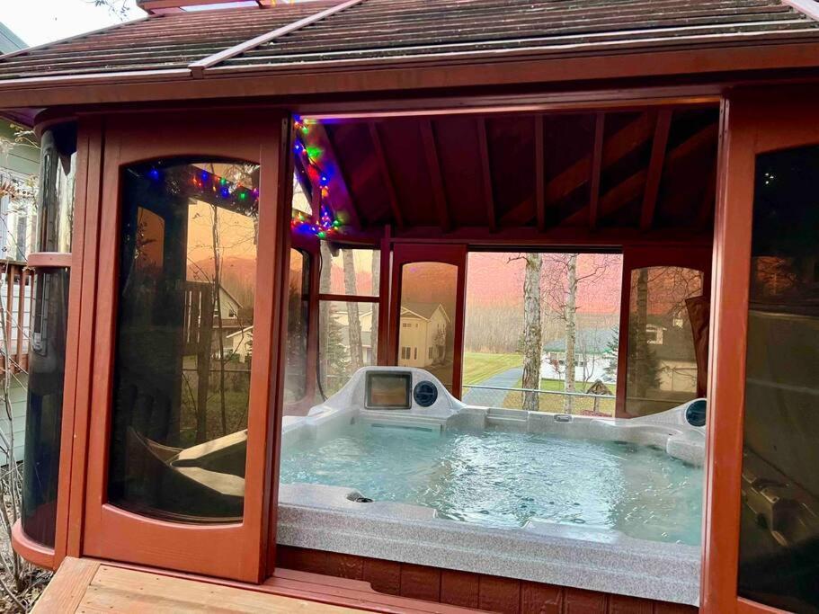 Hot Tub Stunning Mountain Views 2 Kitchens 4 Bedroom 2 Bathroom Anchorage Zewnętrze zdjęcie